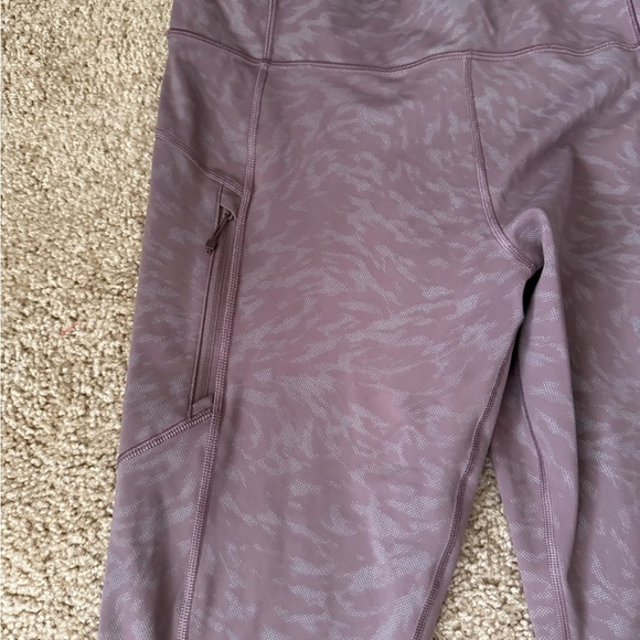 Athleta Mauve Patterned Leggings NWOT - Picture 4 of 7